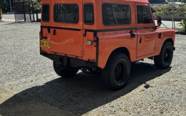 Land-Rover-Serie-III-1982-SUV-27