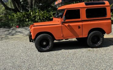 Land-Rover-Serie-III-1982-SUV-30
