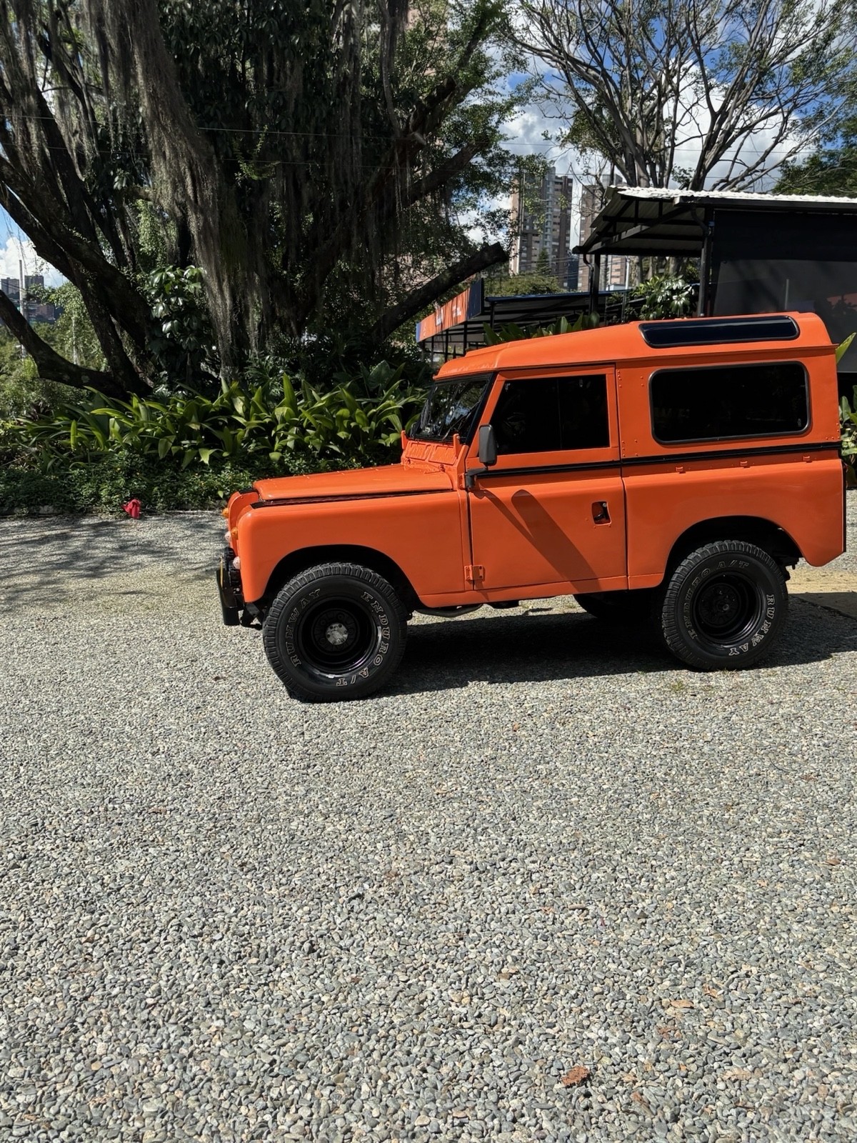 Land-Rover-Serie-III-1982-SUV-30