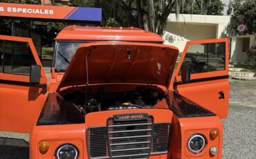Land-Rover-Serie-III-1982-SUV-9