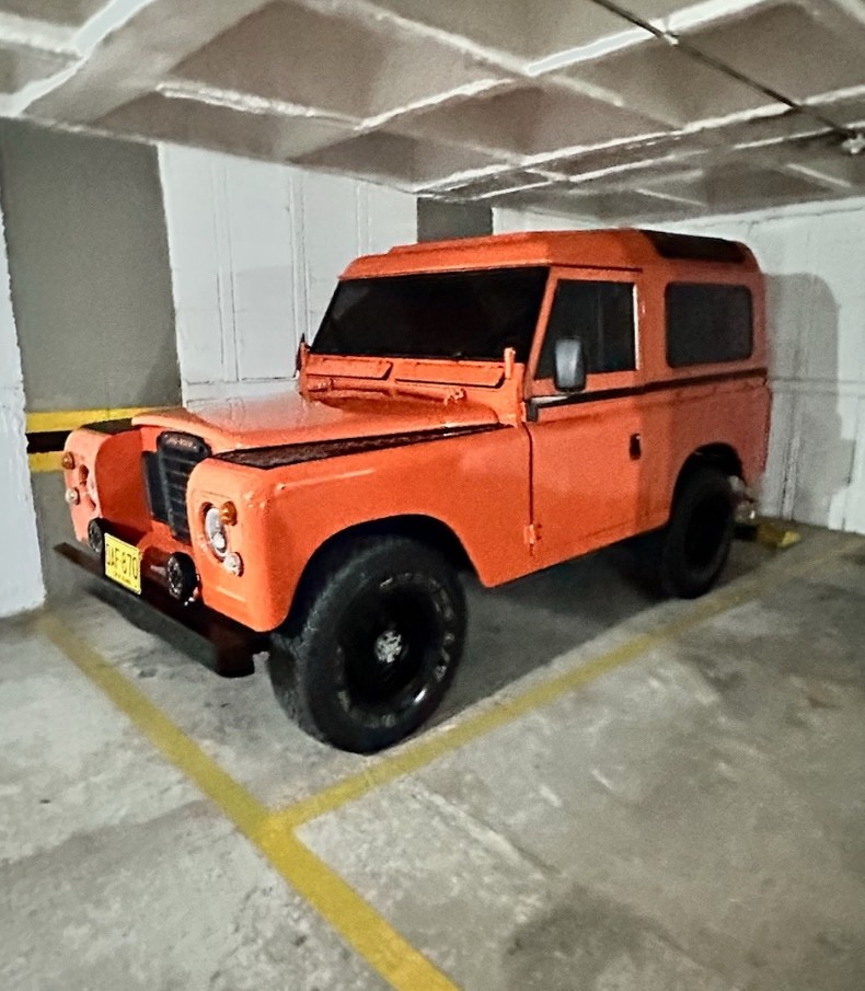 Land-Rover-Serie-III-1982-SUV