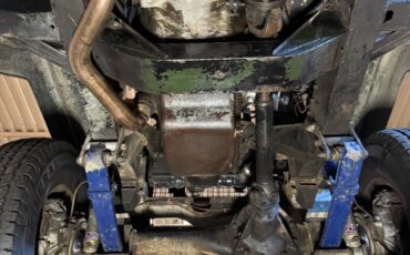 Land-Rover-Series-IIA-88-1971-SUV-30