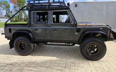 Land-rover-Defender-110-1988-grey-and-black-black-2