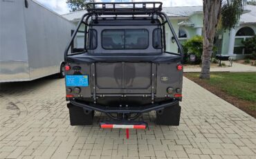 Land-rover-Defender-110-1988-grey-and-black-black-3
