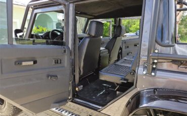 Land-rover-Defender-110-1988-grey-and-black-black-7