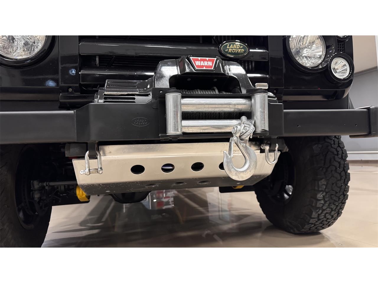 Land-rover-Defender-110-1994-BLACK-BLACK-14