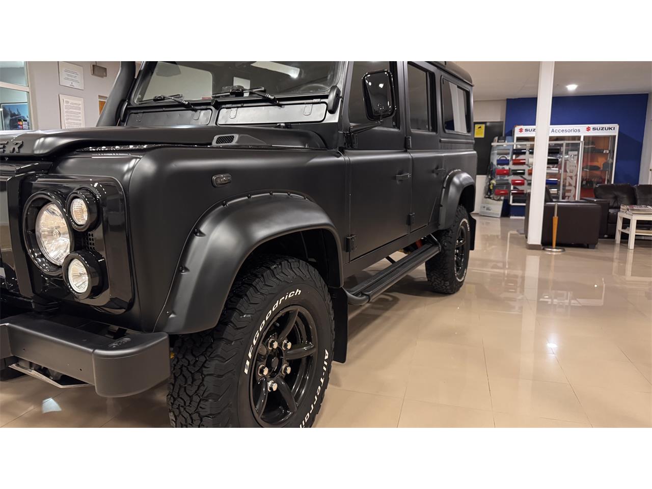 Land-rover-Defender-110-1994-BLACK-BLACK-15