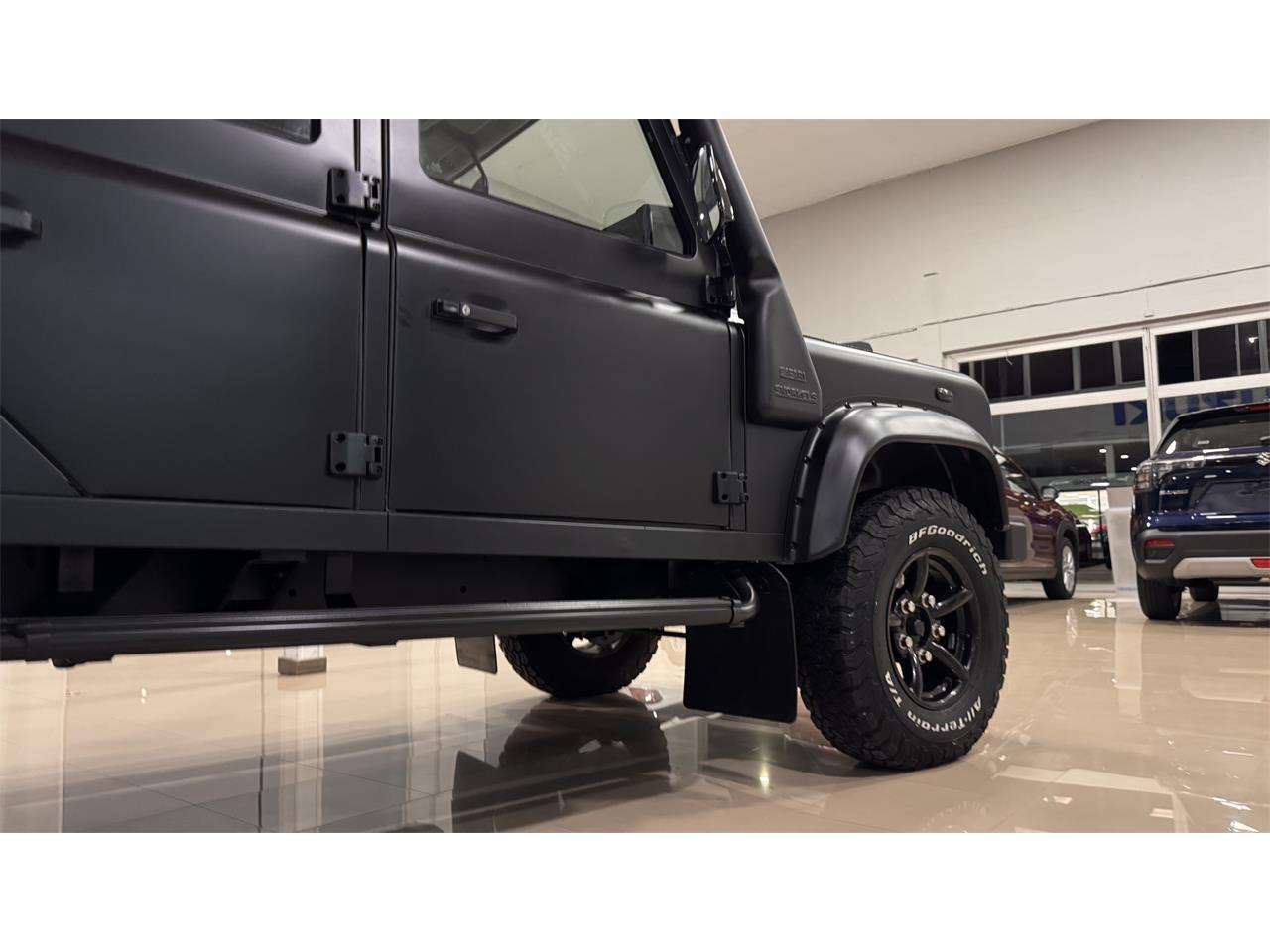 Land-rover-Defender-110-1994-BLACK-BLACK-3
