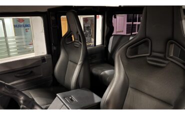 Land-rover-Defender-110-1994-BLACK-BLACK-38