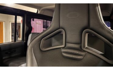 Land-rover-Defender-110-1994-BLACK-BLACK-39