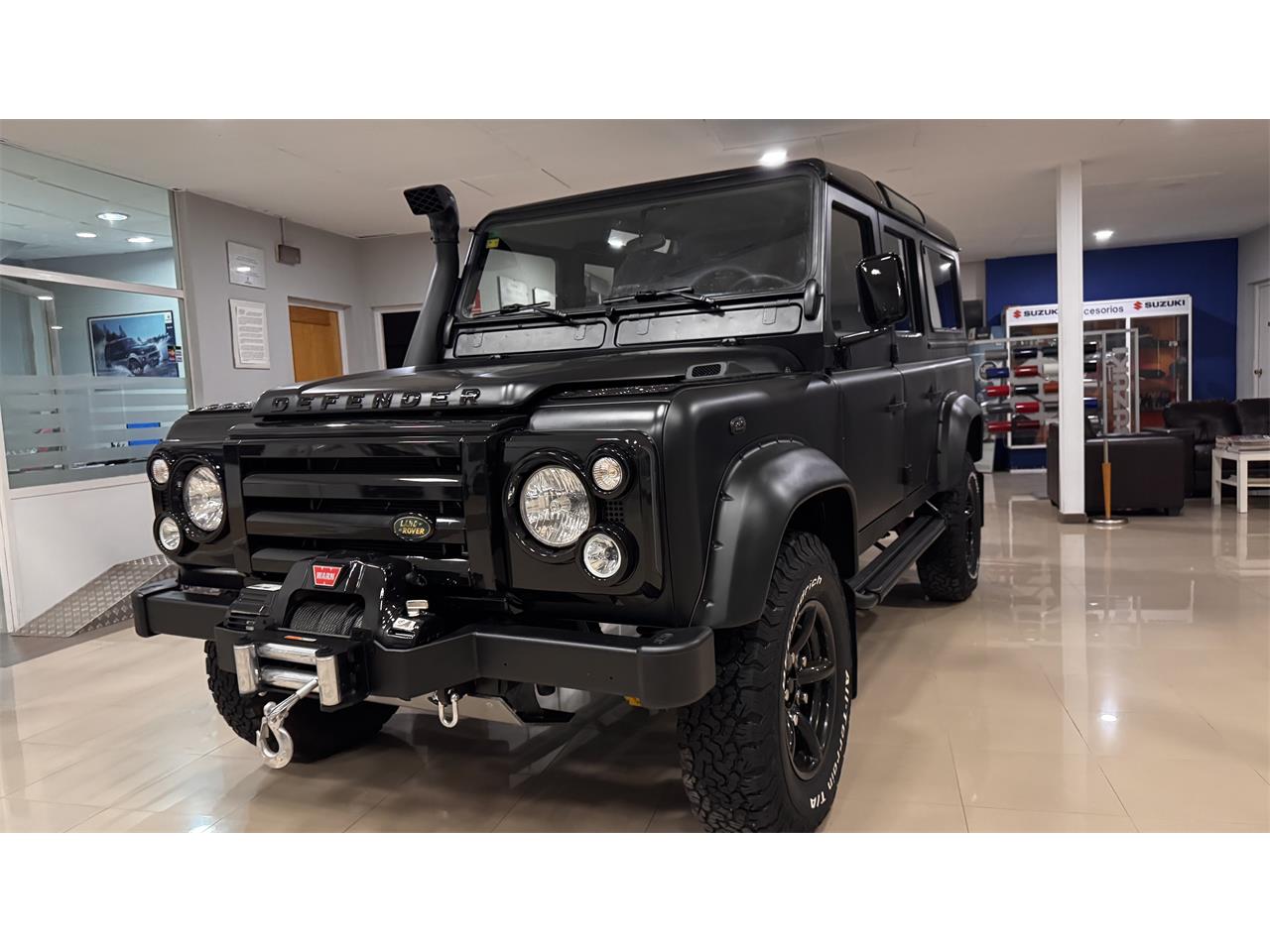Land-rover-Defender-110-1994-BLACK-BLACK-52