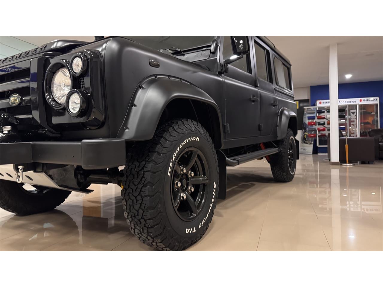 Land-rover-Defender-110-1994-BLACK-BLACK-57