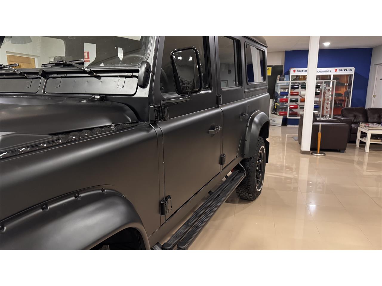 Land-rover-Defender-110-1994-BLACK-BLACK-59