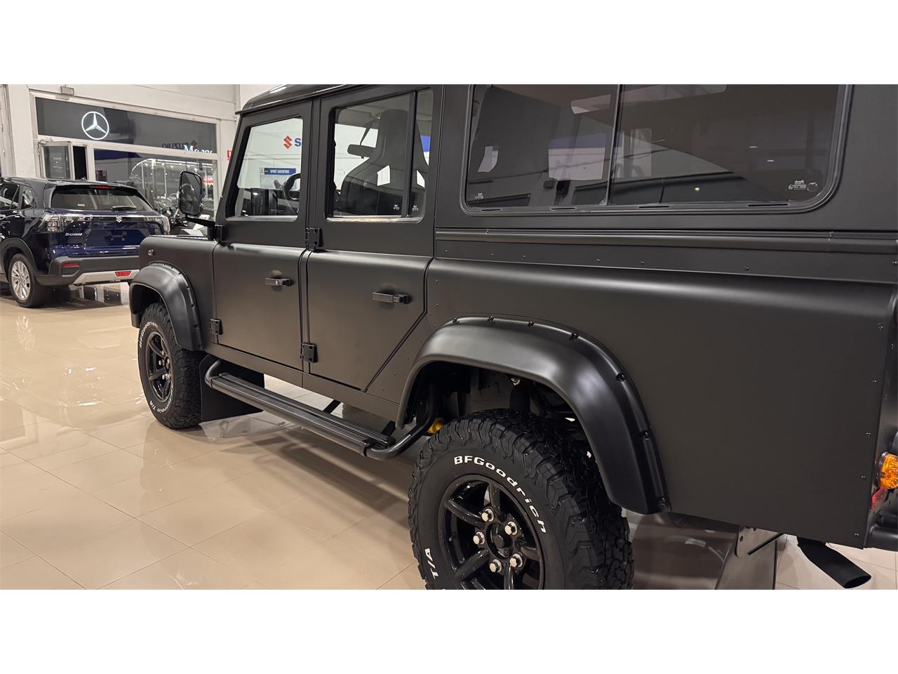 Land-rover-Defender-110-1994-BLACK-BLACK-64