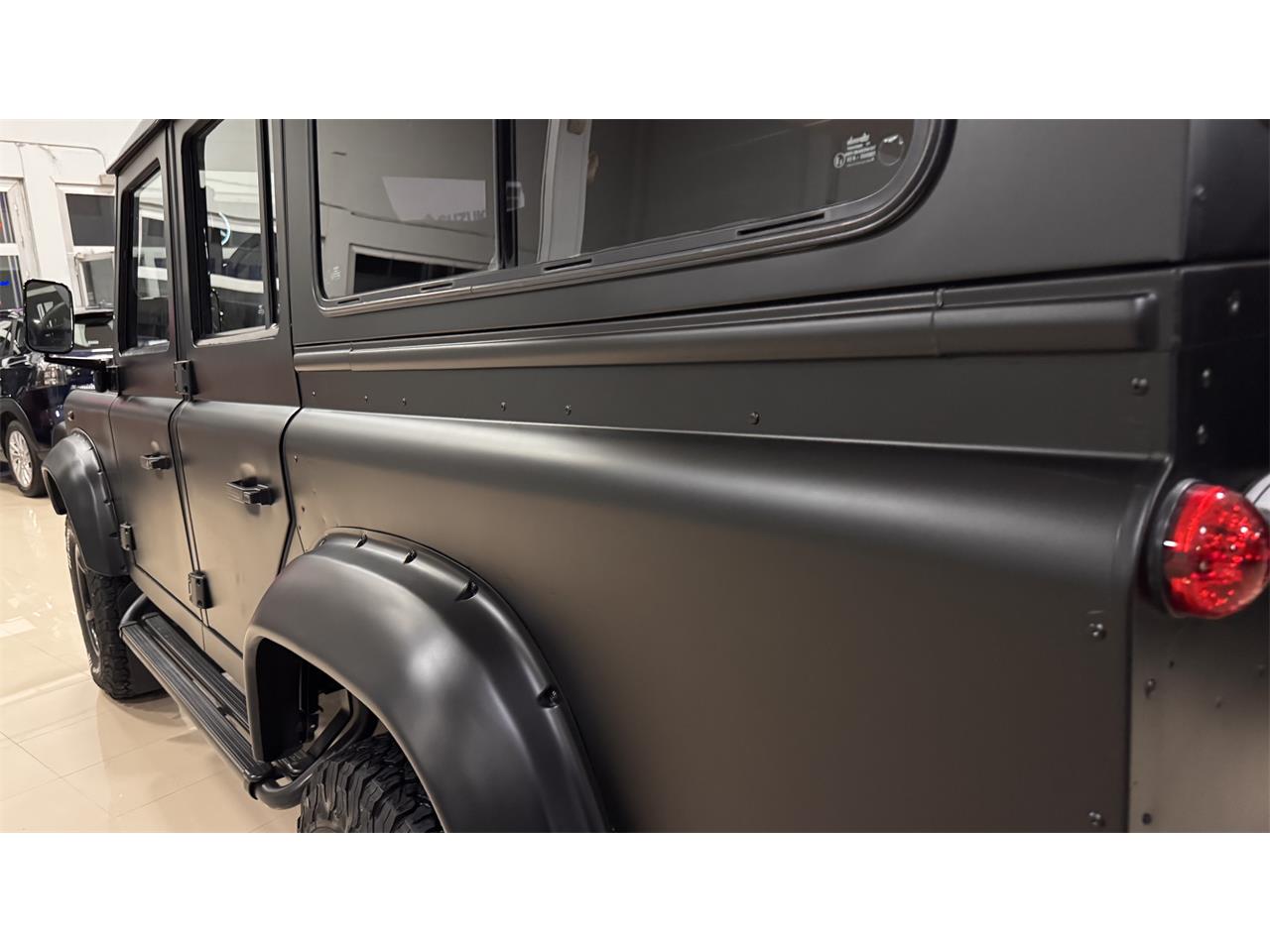 Land-rover-Defender-110-1994-BLACK-BLACK-65