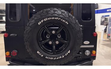 Land-rover-Defender-110-1994-BLACK-BLACK-68