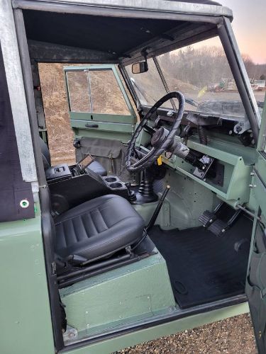 Land-rover-Defender-1966-Green-14