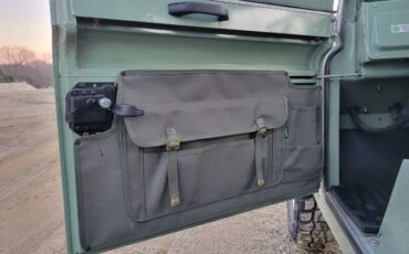 Land-rover-Defender-1966-Green-16