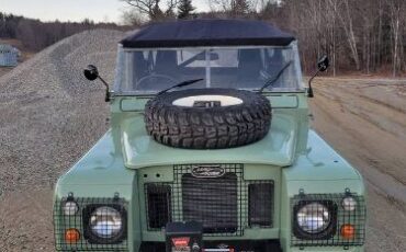 Land-rover-Defender-1966-Green-4