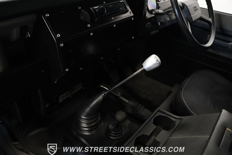 Land-rover-Defender-1991-Keswick-Green-Black-1