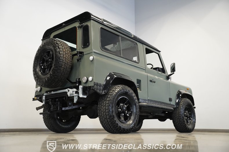 Land-rover-Defender-1991-Keswick-Green-Black-11