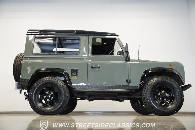 Land-rover-Defender-1991-Keswick-Green-Black-14