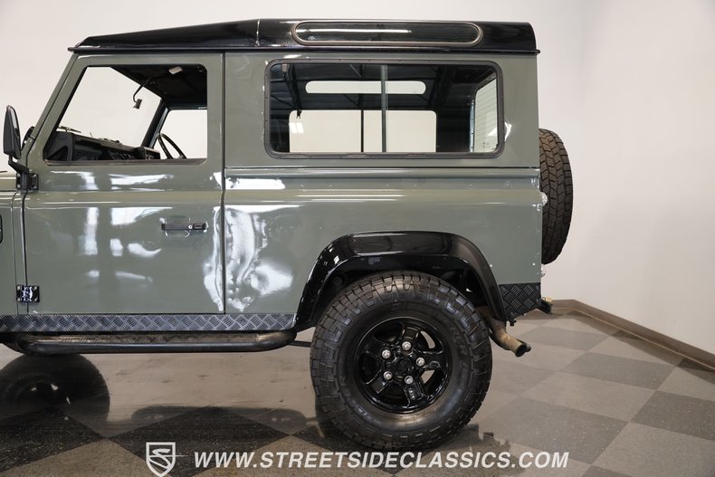 Land-rover-Defender-1991-Keswick-Green-Black-21