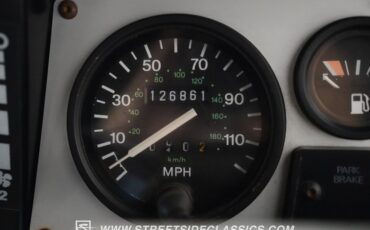 Land-rover-Defender-1991-Keswick-Green-Black-33