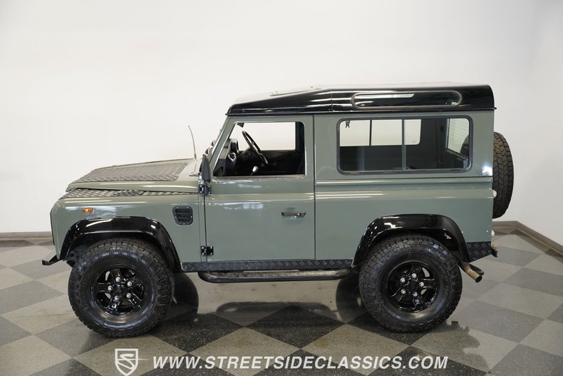 Land-rover-Defender-1991-Keswick-Green-Black-35