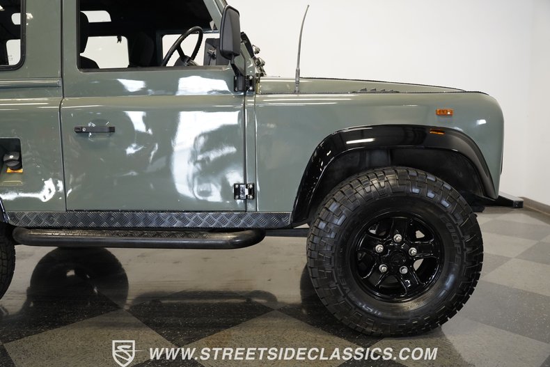 Land-rover-Defender-1991-Keswick-Green-Black-43