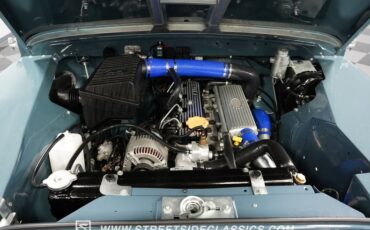 Land-rover-Series-2a-1968-Marine-Blue-Tan-1
