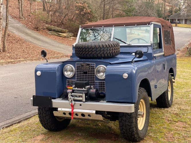 Land-rover-Series-2a-1968-Sunset-Blue-Brown-11
