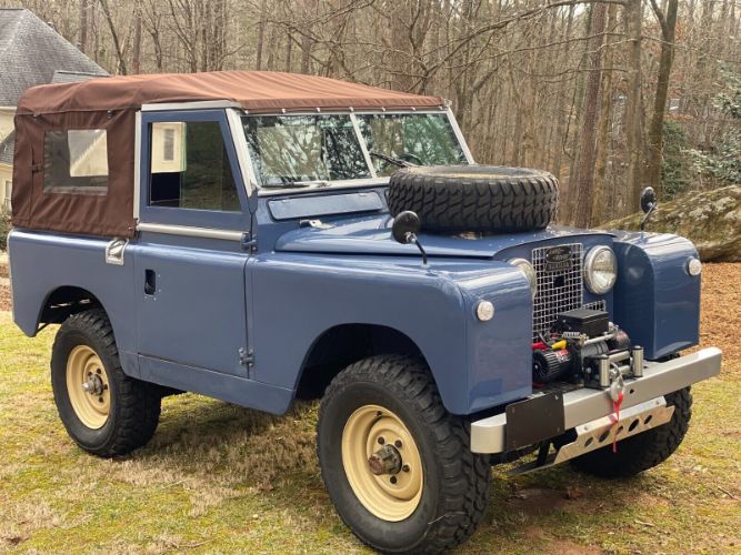 Land-rover-Series-2a-1968-Sunset-Blue-Brown-17