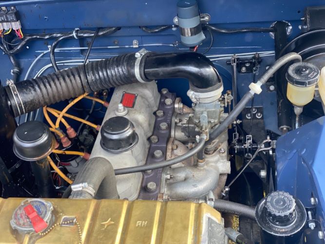 Land-rover-Series-2a-1968-Sunset-Blue-Brown-24