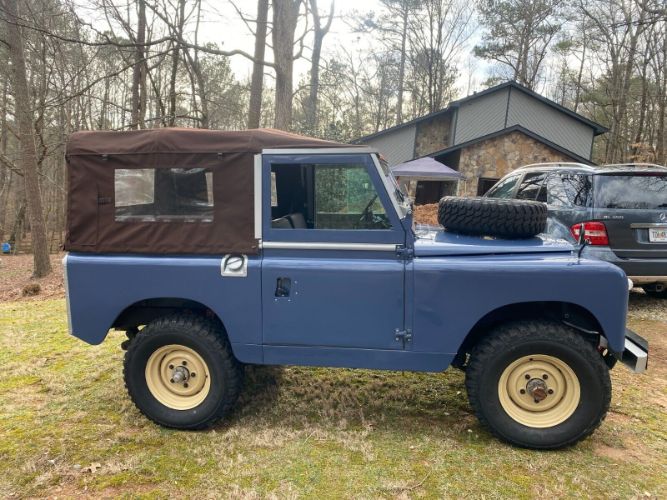Land-rover-Series-2a-1968-Sunset-Blue-Brown-6