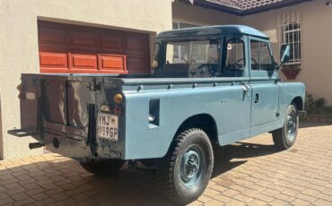 Land-rover-Series-iia-1960-Blue-Blue-Brown-4