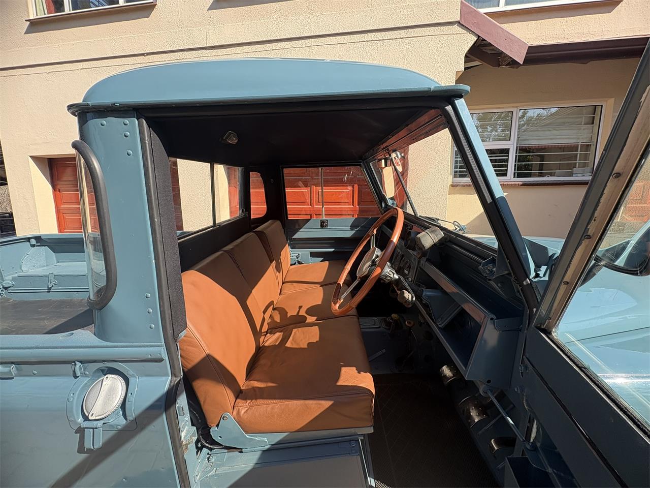 Land-rover-Series-iia-1960-Blue-Blue-Brown-6