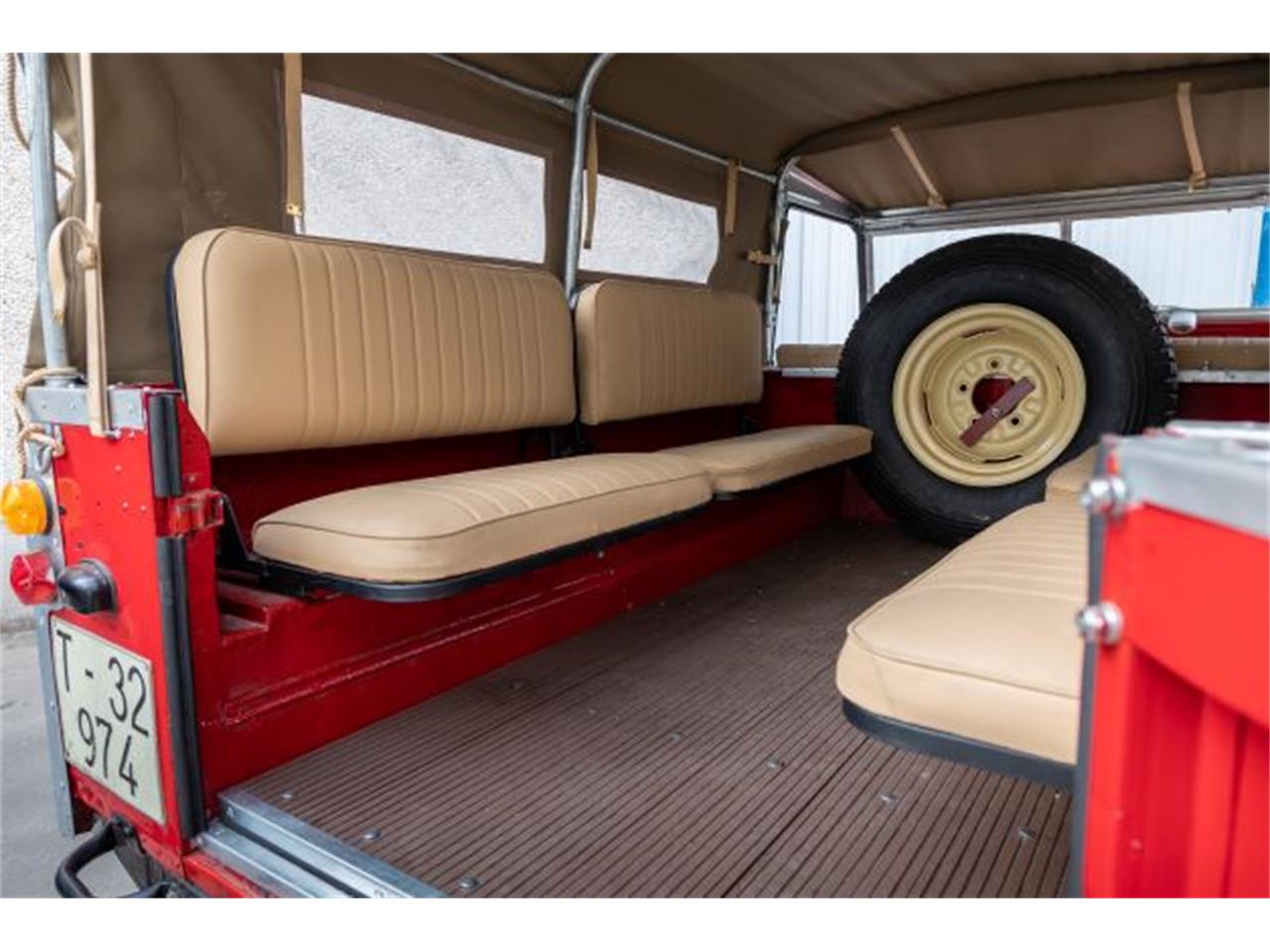 Land-rover-Series-iia-1963-Poppy-Red-Poppy-Red-15