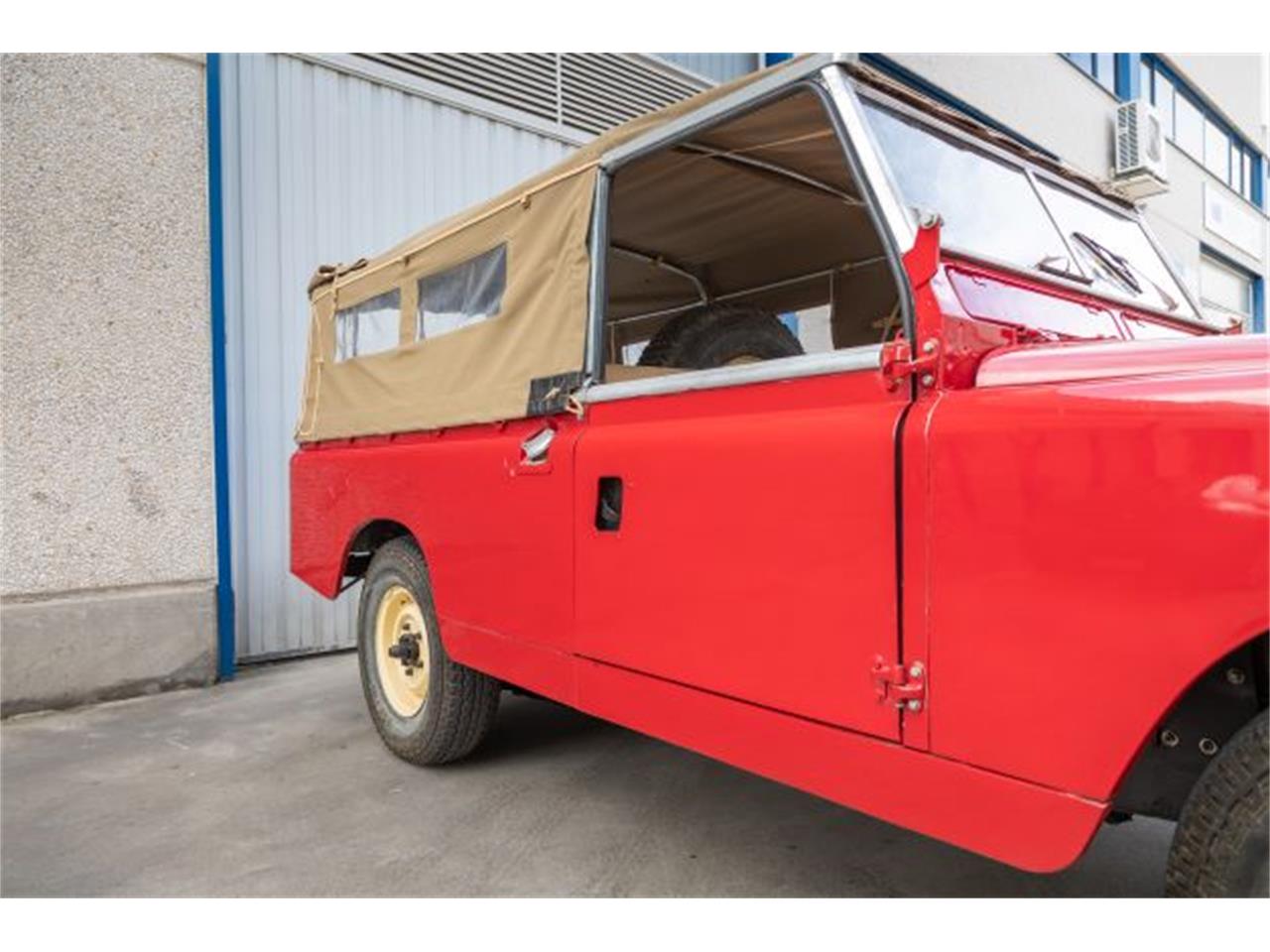 Land-rover-Series-iia-1963-Poppy-Red-Poppy-Red-6