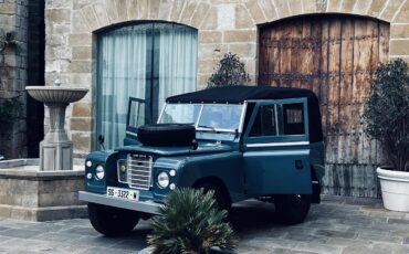 Land-rover-Series-iia-1966-Marine-blue-Luxury-Black-1