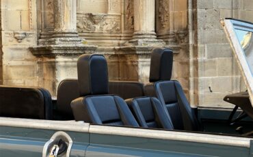 Land-rover-Series-iia-1966-Marine-blue-Luxury-Black-18