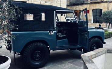 Land-rover-Series-iia-1966-Marine-blue-Luxury-Black-22