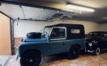 Land-rover-Series-iia-1966-Marine-blue-Luxury-Black-24