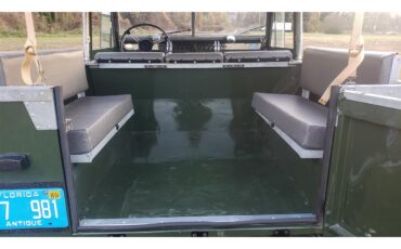 Land-rover-Series-iia-1969-Bronze-green-Elephant-hide-gray-10