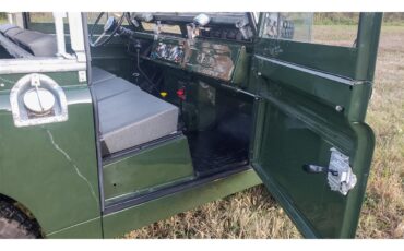 Land-rover-Series-iia-1969-Bronze-green-Elephant-hide-gray-11