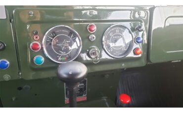 Land-rover-Series-iia-1969-Bronze-green-Elephant-hide-gray-12