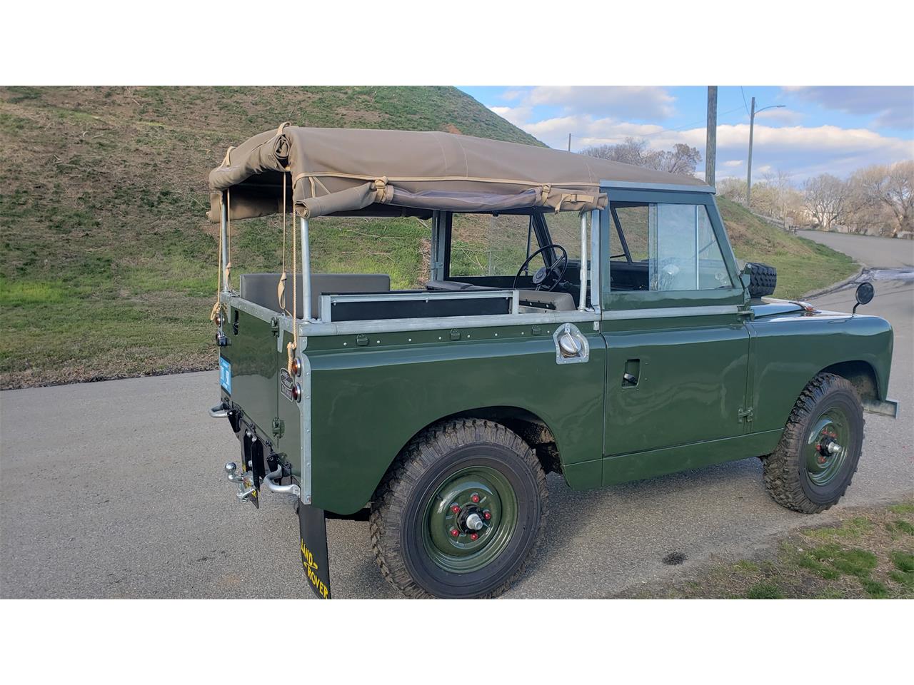 Land-rover-Series-iia-1969-Bronze-green-Elephant-hide-gray-24