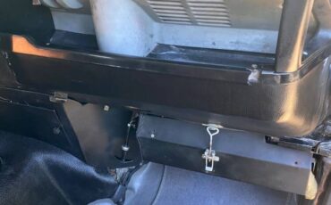 Land-rover-defender-110-diesel-1987-red-5