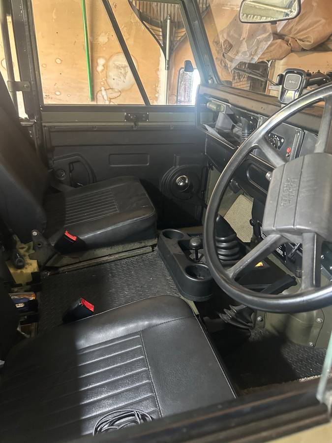 Land-rover-defender-110-diesel-1990-3
