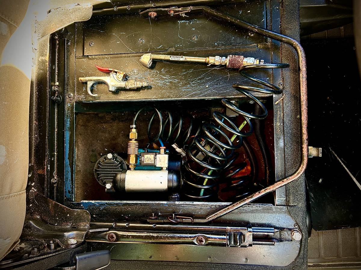 Land-rover-defender-110-diesel-1990-green-13